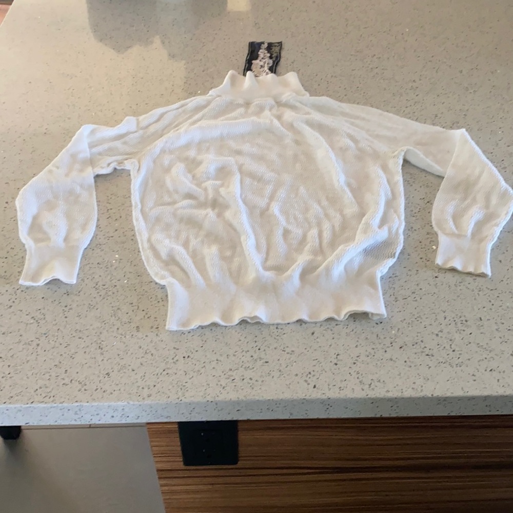 L.A.M.B thermal top